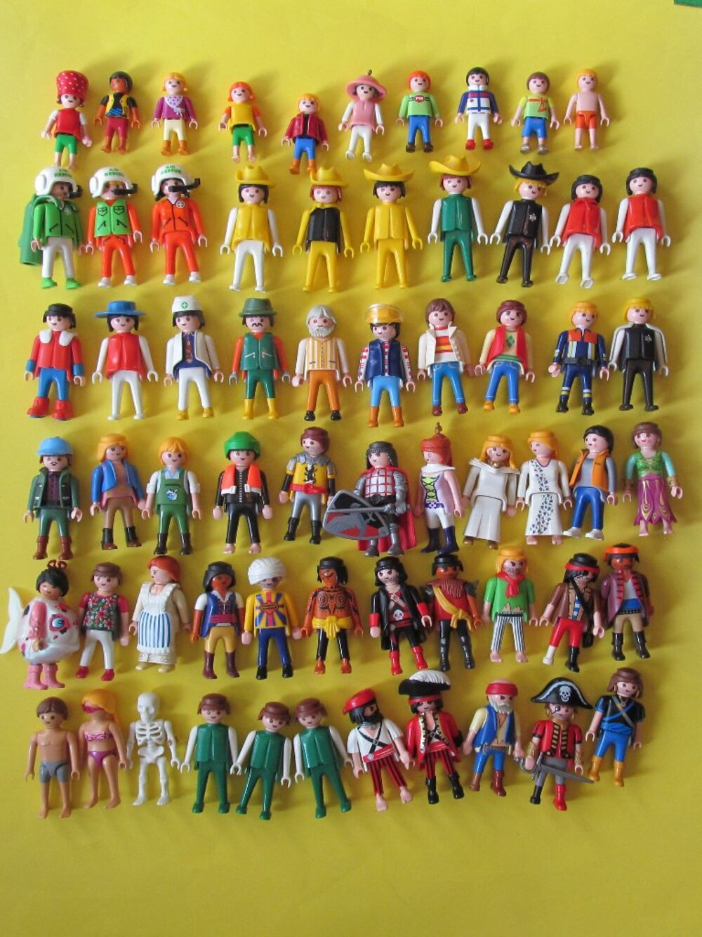 Playmobil people figures lot